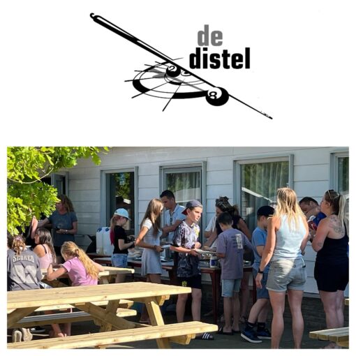 Snacktijd in Renesse!
Een grote dankjewel aan Biljartcentrum De Distel voor het sponsoren van de heerlijke frikadellen, kroketten en kaassoufles tijdens ons schoolkamp in Renesse. Na een dag vol activiteiten was dit precies wat we nodig hadden! 😋🍽️